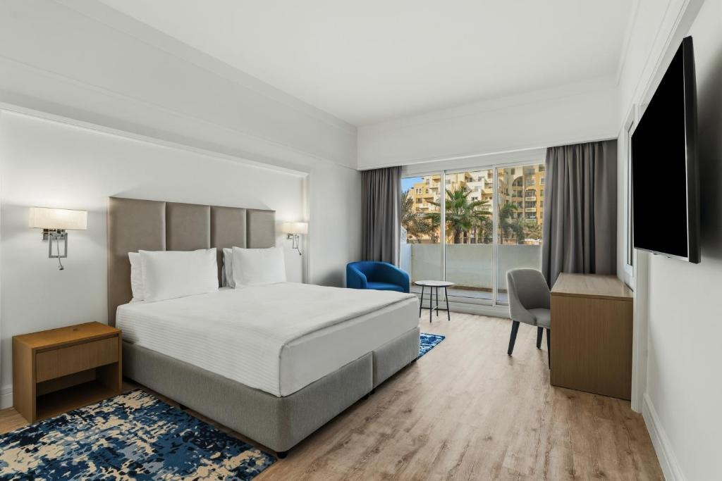 هتل ریکسوس باب البحر راس